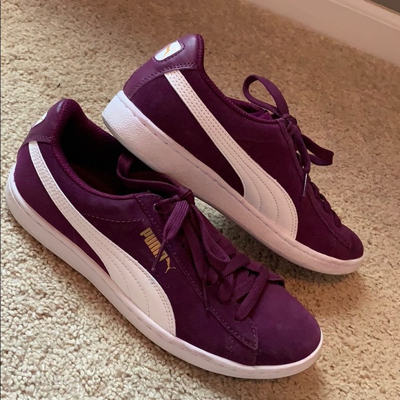 Puma Shoes - Women’s purple puma tennis shoes